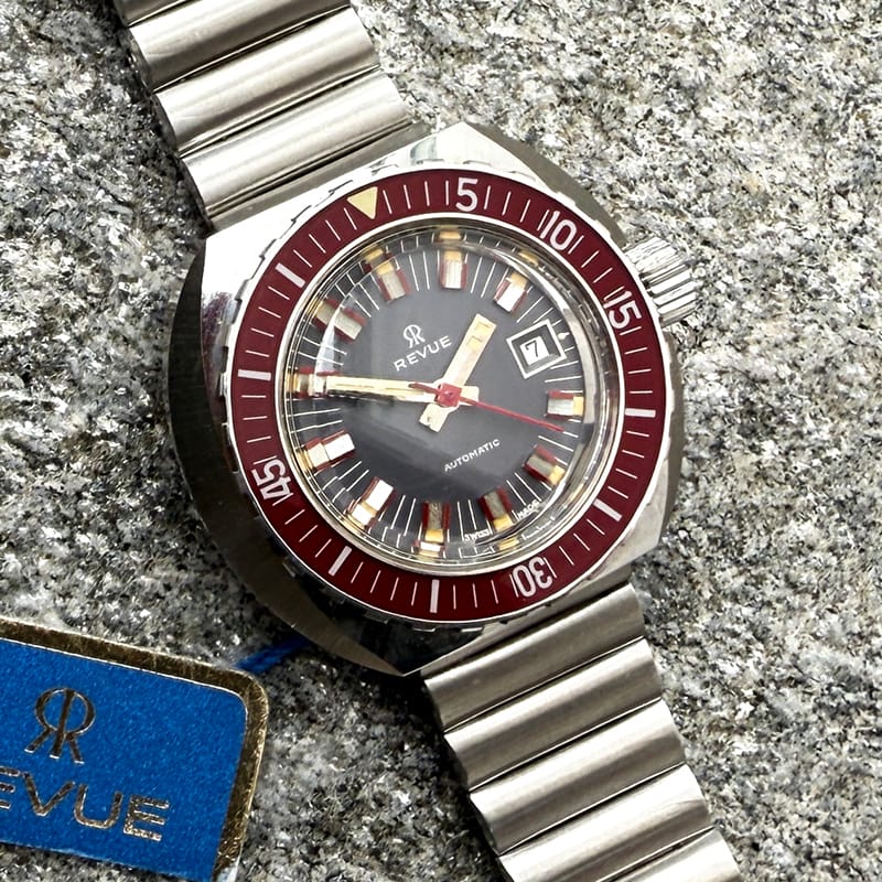 RevueLadiesDiver2