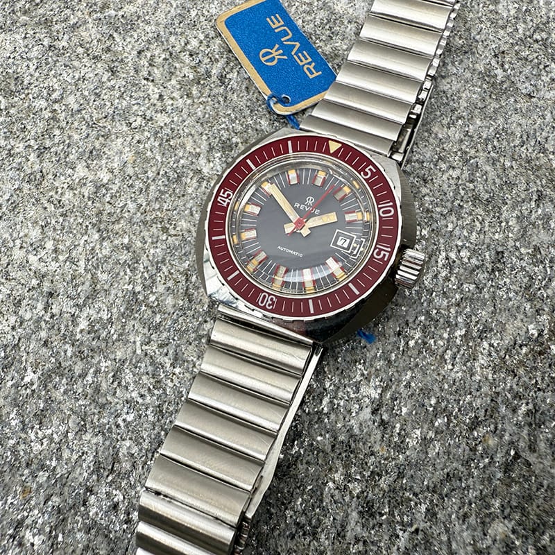 RevueLadiesDiverangle