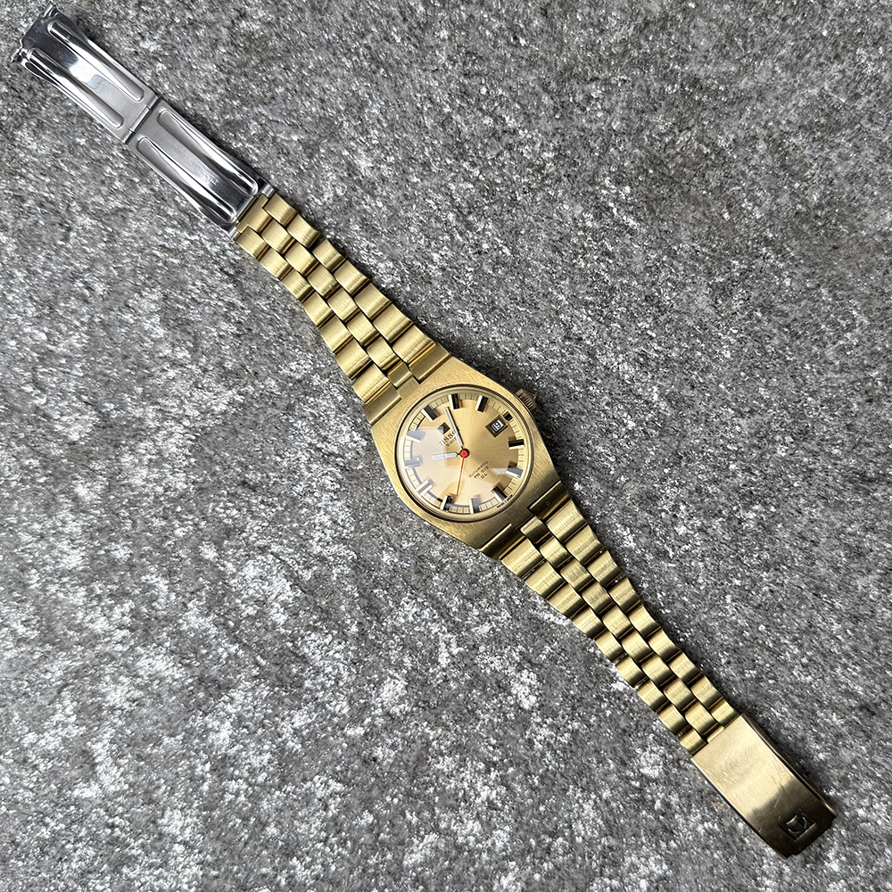 Tissot516GLgoldfullopen
